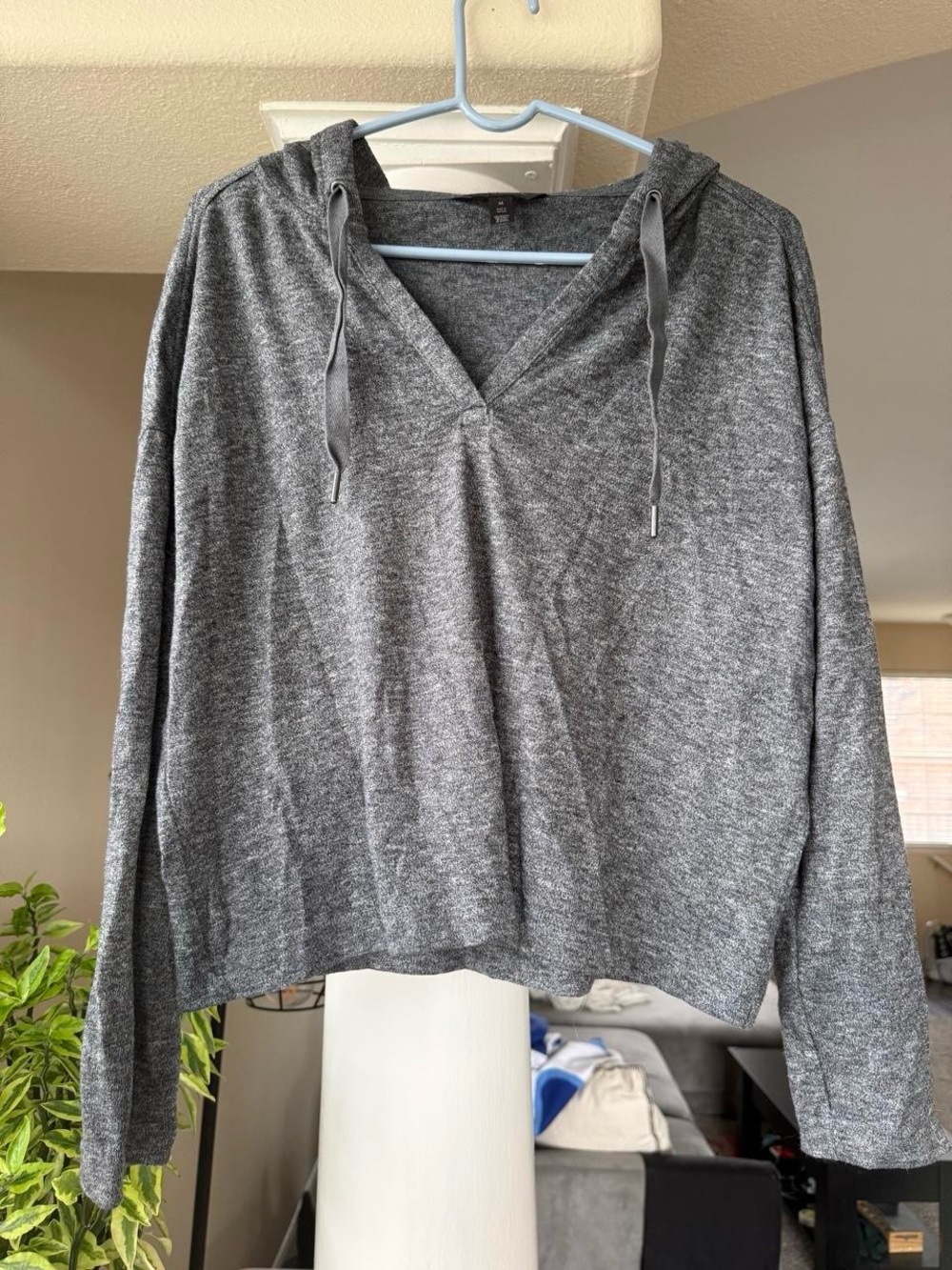 Banana Republic Heather Gray V-Neck Hooded Pullover